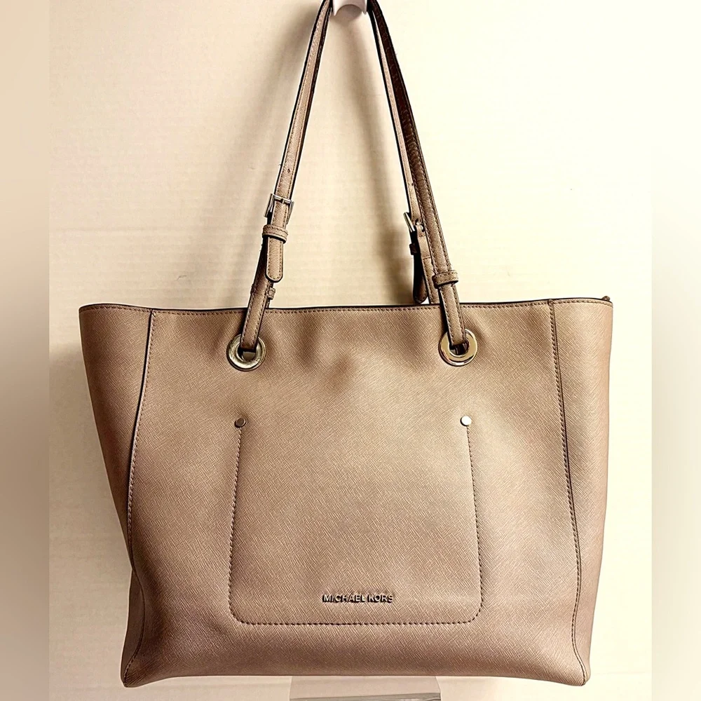 Michael Kors Saffiano Leather Shoulder Tote | Zip Top | Neutral Taupe